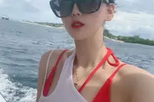 陪玩陪睡仅开胃菜！继50多岁不放过后 又一男星自爆被富婆潜规则